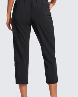 CRZ YOGA Lightweight Capri Pants for Women Cropped Casual Lounge Work Athletic Travel Pants with Pockets Quick Dry Summer