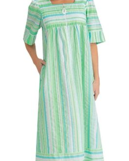 Collections Etc Women’s Short-Sleeve Seersucker Striped Robe with Half-Zip Front