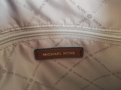 Michael Kors Charlotte Large Top Zip Tote - Image 5