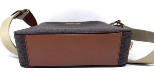 Michael Kors Womens Small Messenger PVC Leather Crossbody Bag - Image 3