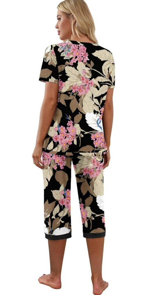 PrinStory Women's Pajama Set Short Sleeve Shirt and Capri Pants Sleepwear Pjs Sets with Pockets - Image 5