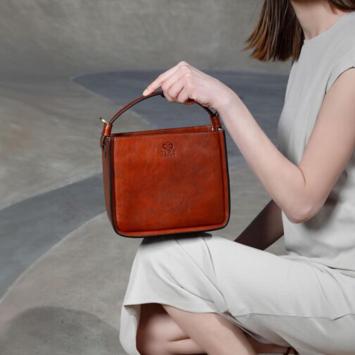 Time Resistance Leather Handbag - Full-Grain Leather Purse for Women - Tote Bag with Detachable Shoulder Strap - Image 2